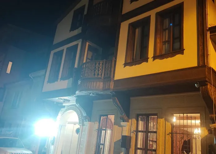 Duru Hanim Konagi מודניה